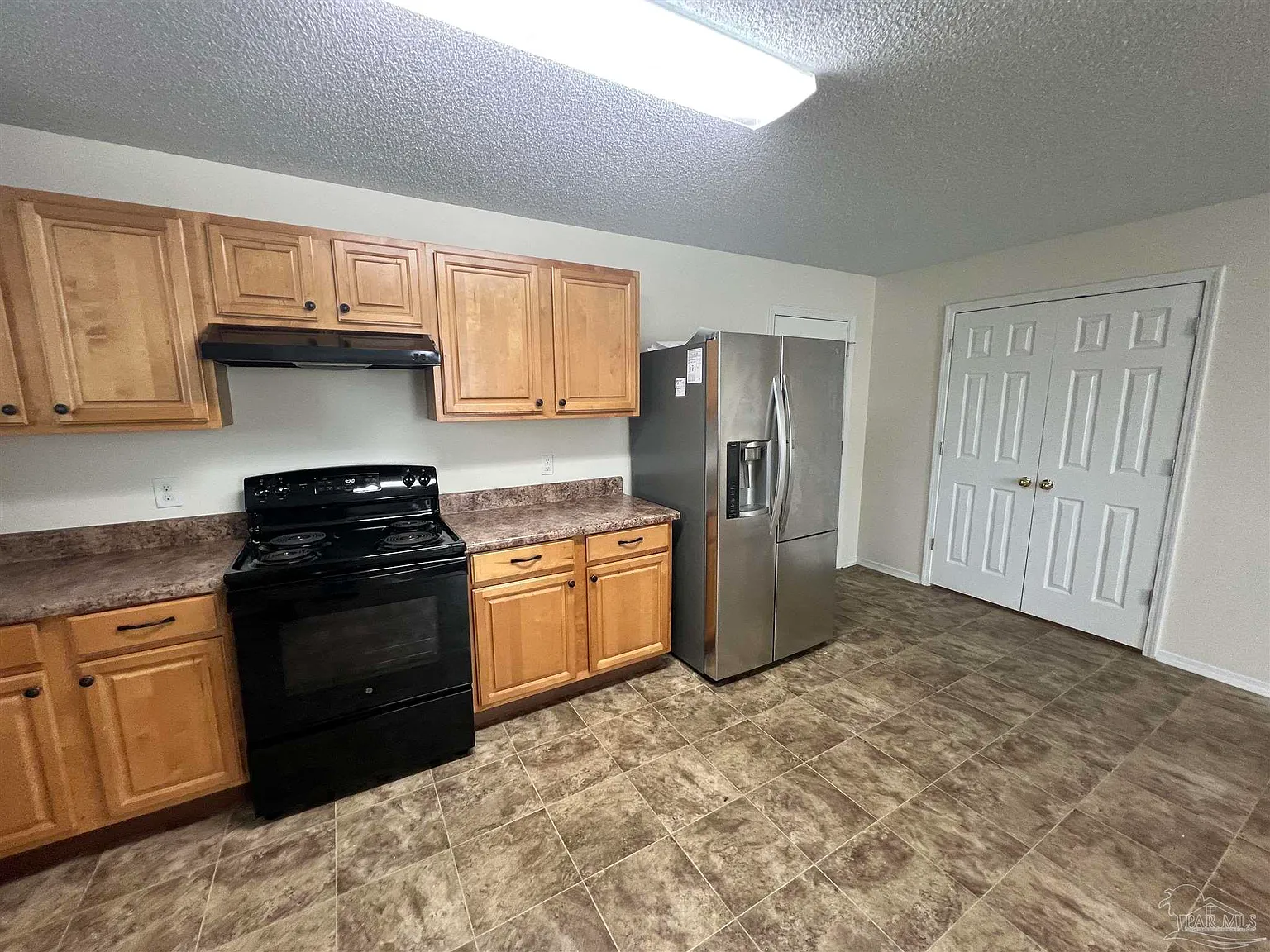 3 bed, 1087 sqft, $1,395 — Photo 4