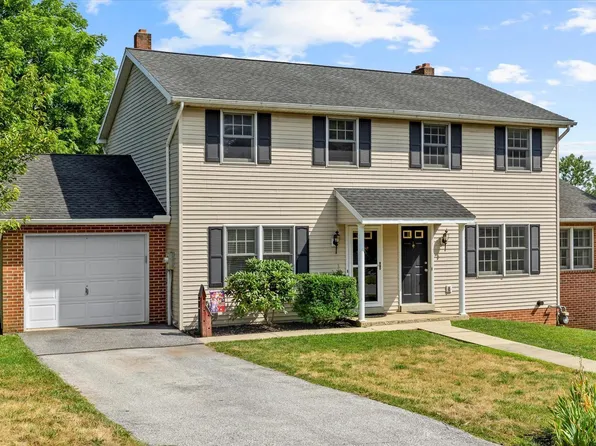 204 Teila Dr #208, Dallastown, PA 17313