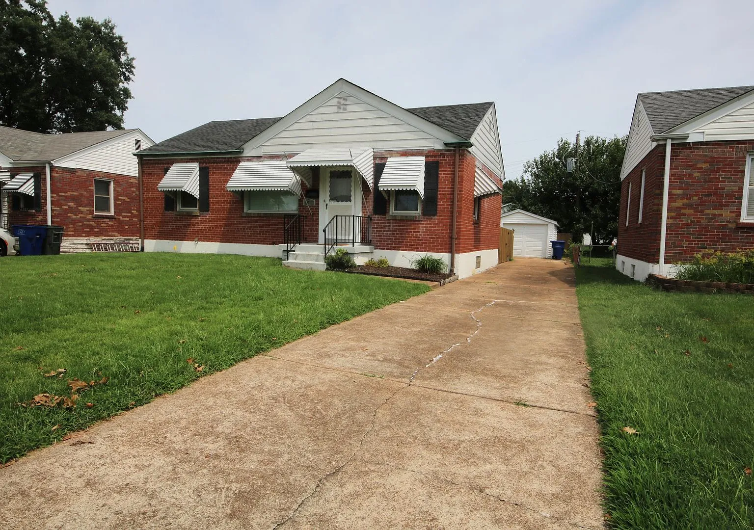 Beautiful 2 Bed/2 Bath Home for Rent — Photo 2