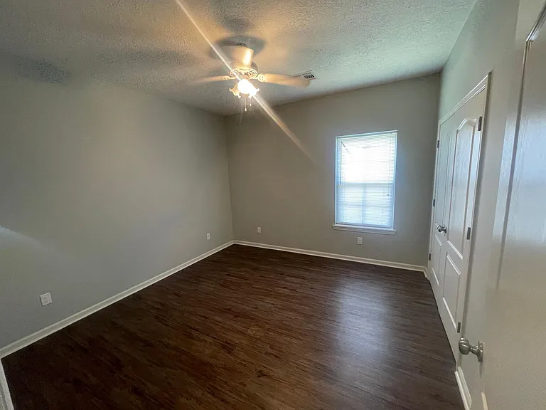 410 Ellender St #410 — Photo 2