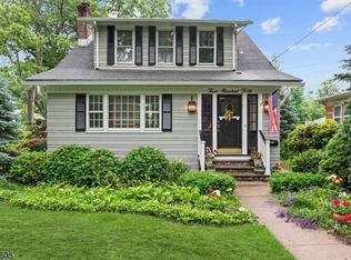 340 Van Winkle Ave, Hawthorne, NJ 07506