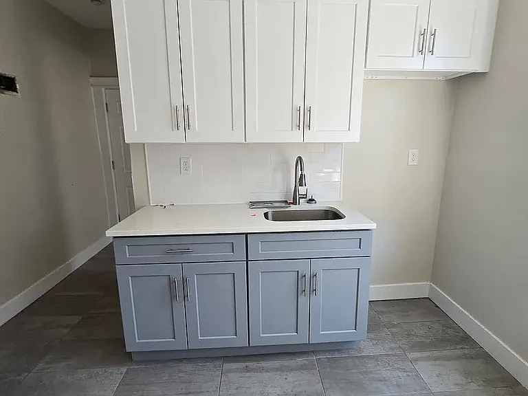 494 E 23rd St #8 — Photo 2