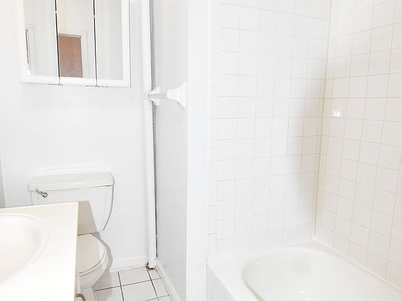 3rd image of 732 Washington Ave APT 3D