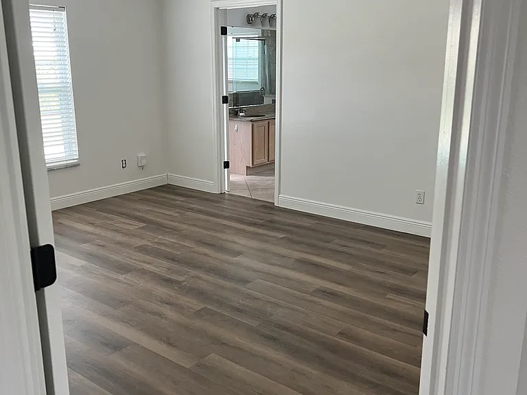 830 Bloomingdale Dr — Photo 13