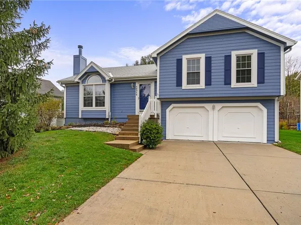 15312 Foster St, Overland Park, KS 66223