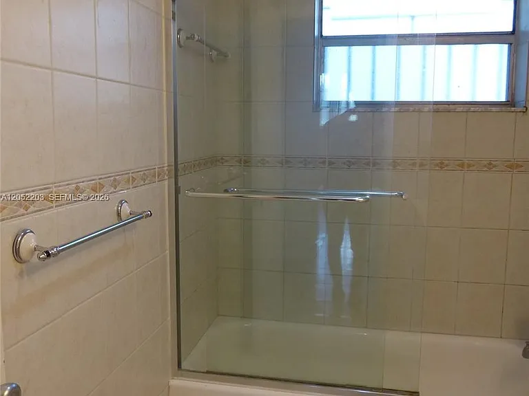 1475 NE 125th Ter #112A — Photo 18