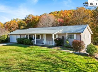 762 George Eggers Rd, Banner Elk, NC 28604