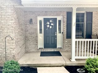 11 La Mesa Dr, Hazleton, PA 18202