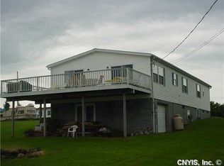 33719 Carlton Dr, Cape Vincent, NY 13618