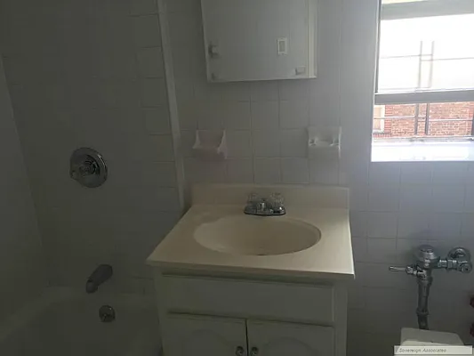 Rented by Sovereign Associates | media 7