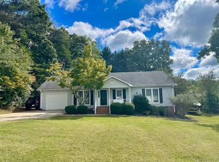 302 Mill Estate Rd, Taylors, SC 29687