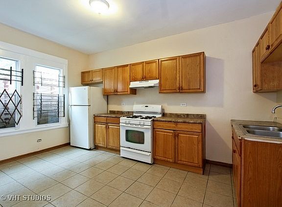 5th image of 934 N Laramie Ave