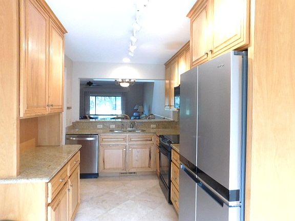 4th image of 2536 Gleneagle Ln #2536