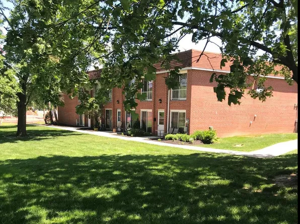 101 Lexington Ct, Warminster, PA 18974