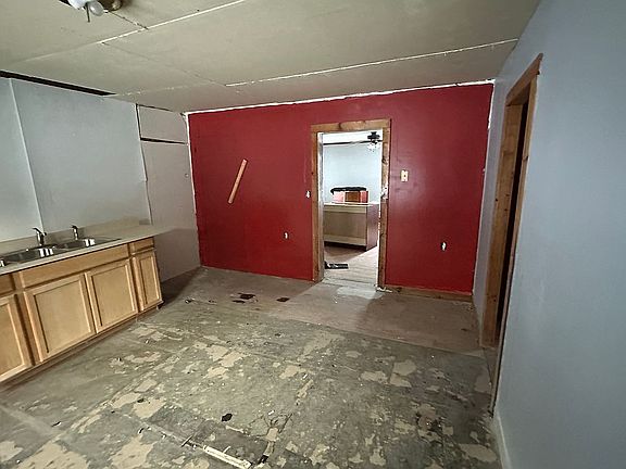 4th image of 310 W Allegany Ave
