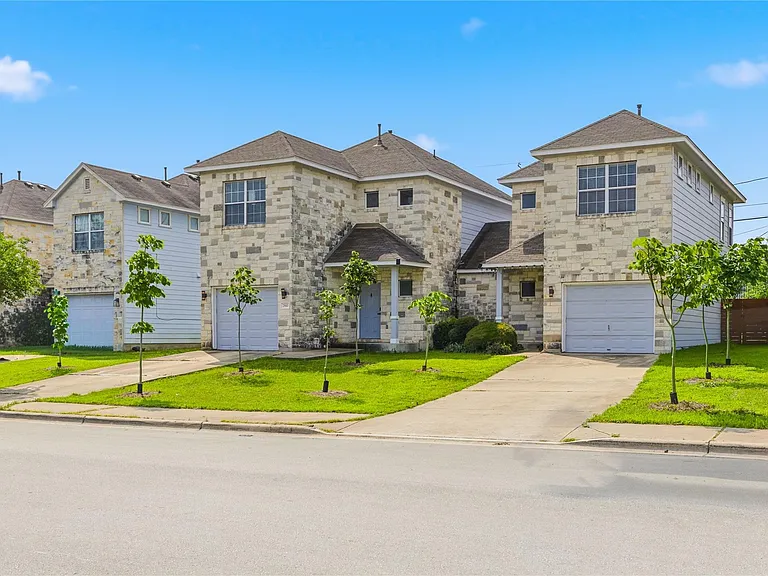 7510 Lazy Creek Dr #A — Photo 11