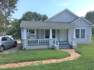 103 Myrtle St, Morganton, NC 28655