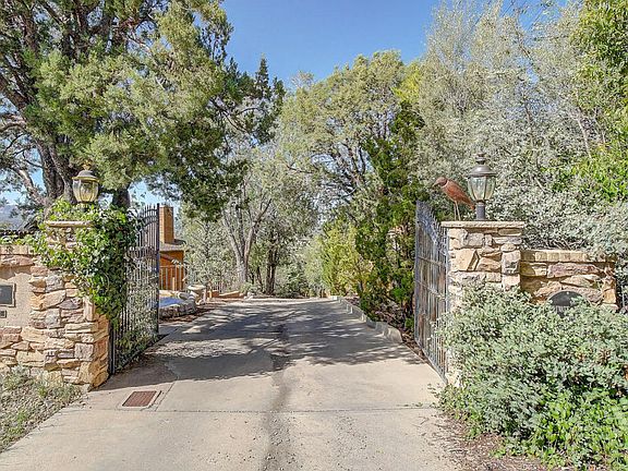 4th image of 1303 S Scenic Heights Dr