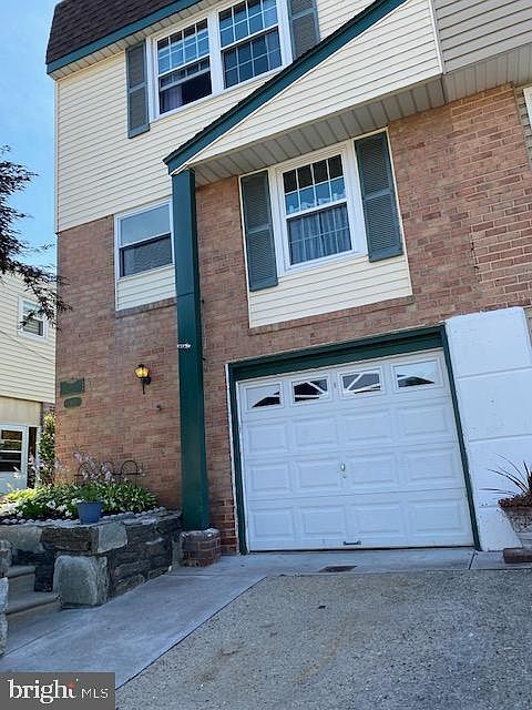 1st image of 10915 Templeton Dr