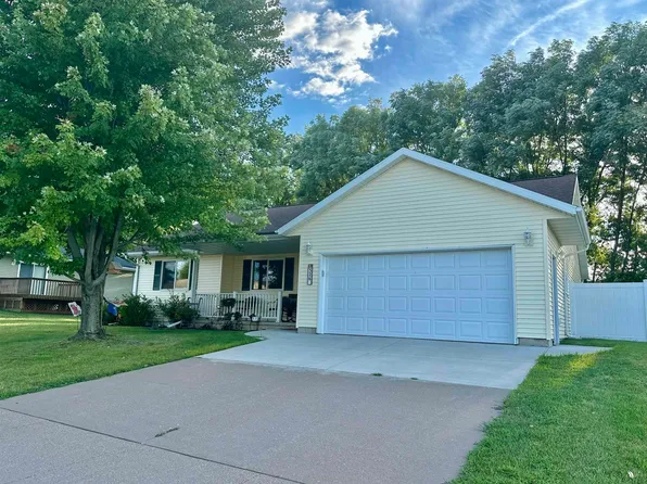 326 Nicholas St, Tomah, WI 54660