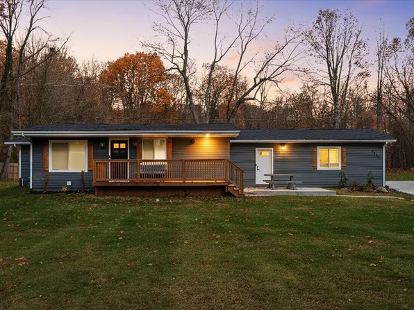 7669 S Eston Rd, Clarkston, MI 48348