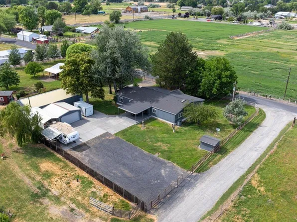 213505 E Cochran Rd, Kennewick, WA 99337