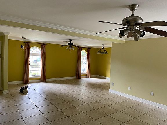 4th image of 3905 Wanda Lynn Dr