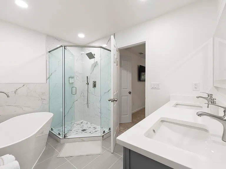 5044 Waterford Dr SW — Photo 15