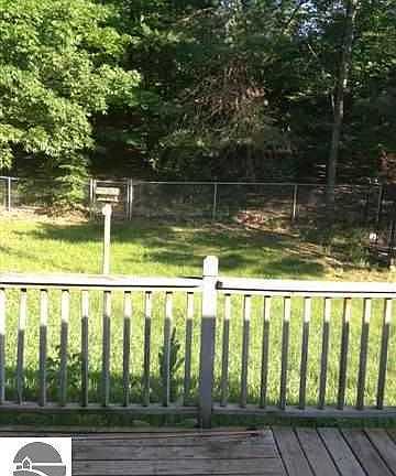 2nd image of 853 N Glastonbury Cir
