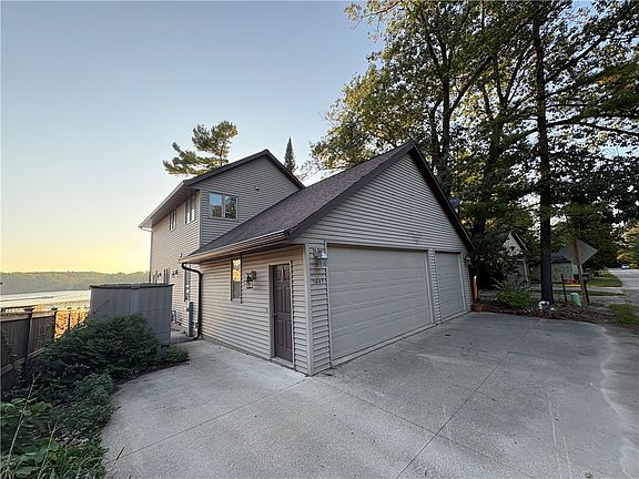 3rd image of 9845 N White Lake Road