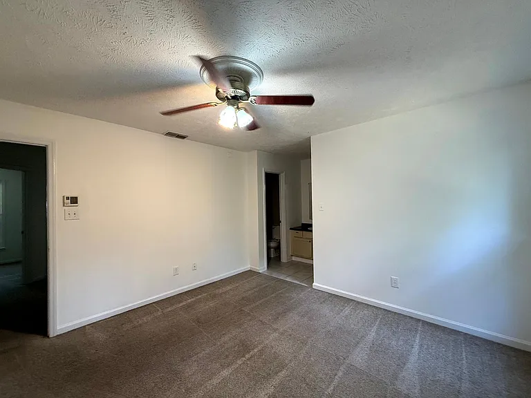 5481 Landview Pl — Photo 14