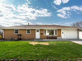 1050 Kane St, Dubuque, IA 52001