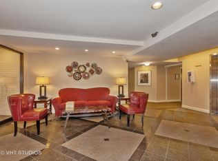 675 Grove Dr APT 115, Elk Grove Village, IL 60007