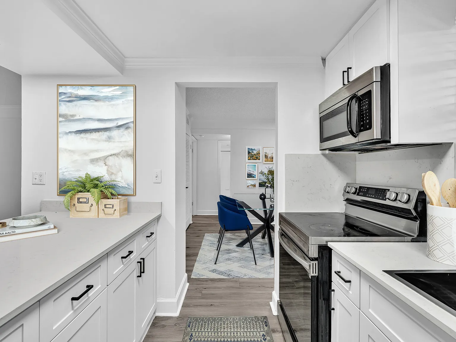 Nottingham Pine Luxury Apartment Homes — Photo 4