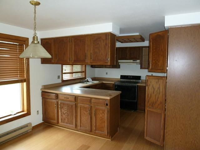 2nd image of 119 Lilac Ln