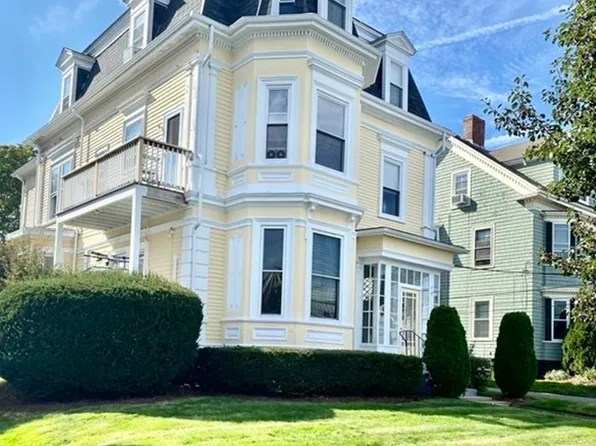 11 Atlantic St APT 5, Lynn, MA 01902