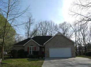 233 Jennings Cir, Tullahoma, TN 37388