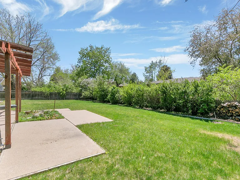 1410 Allison Dr — Photo 26