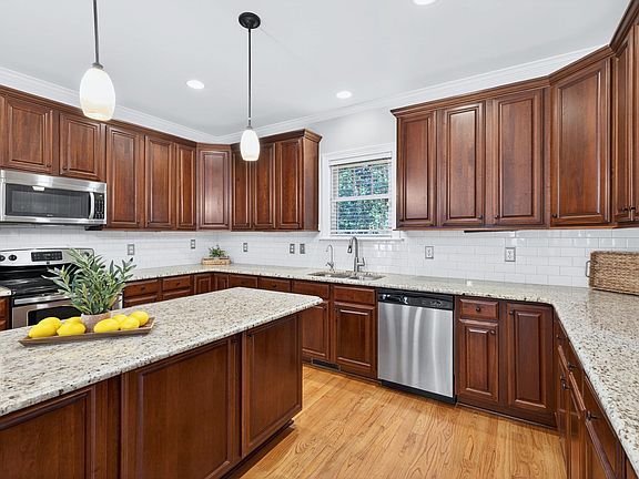 4th image of 8716 Carradale Ct