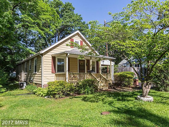 3rd image of 100 N Horners Ln