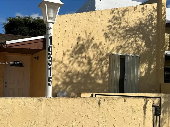 19315 NW 53rd Ct #19315, Opa Locka, FL 33055