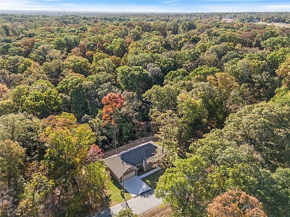 5th image of 10 Rupert Ln