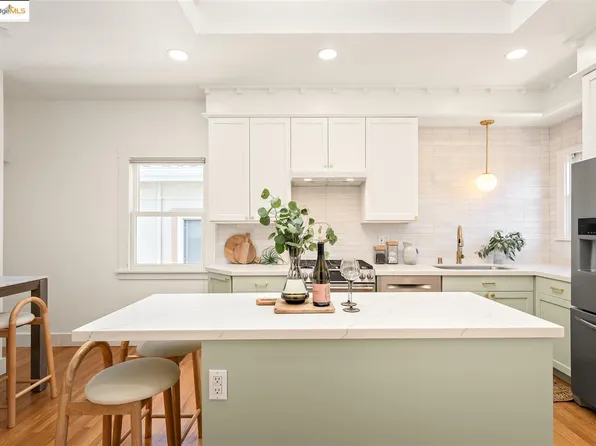 428 Cavour St, Oakland, CA 94618
