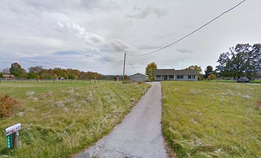 2nd image of 1855 Heidlersburg Rd