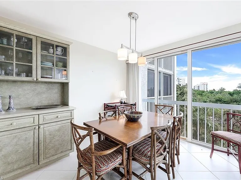 5501 Heron Point Dr #204 — Photo 9
