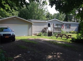 2021 Church Rd, Baldwinsville, NY 13027