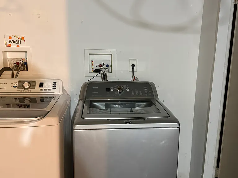 161 Webster St #2 — Photo 10