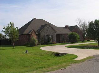 13037 SW 41st St, Yukon, OK 73099