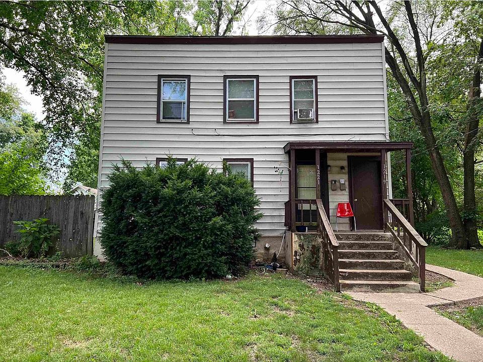 1st image of 1219 Benton St