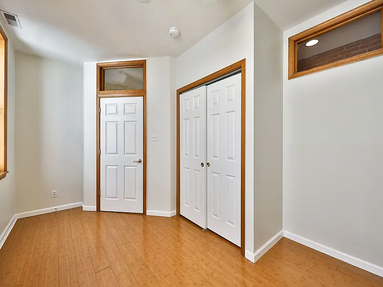 1635 Fairmount Ave #2 — Photo 9